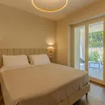 Ambra Villa *