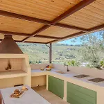 Ambra Villa *