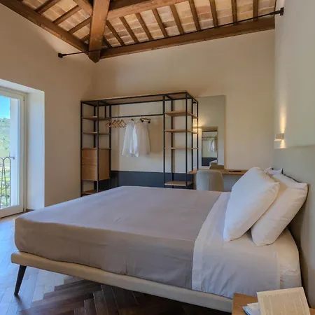 Ambra Villa *